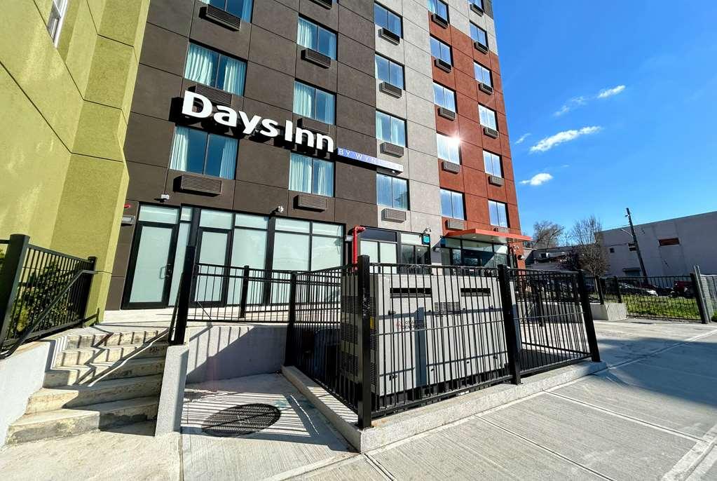 Days Inn By Wyndham Staten Island New York Buitenkant foto